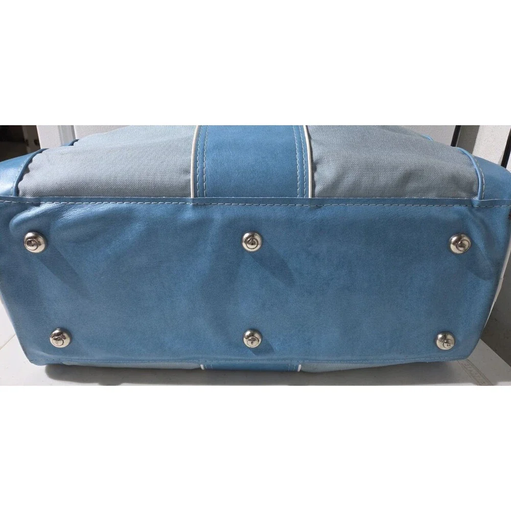 Gym  Bag 1975 Blue Vinyl Vintage 1970s Finesse